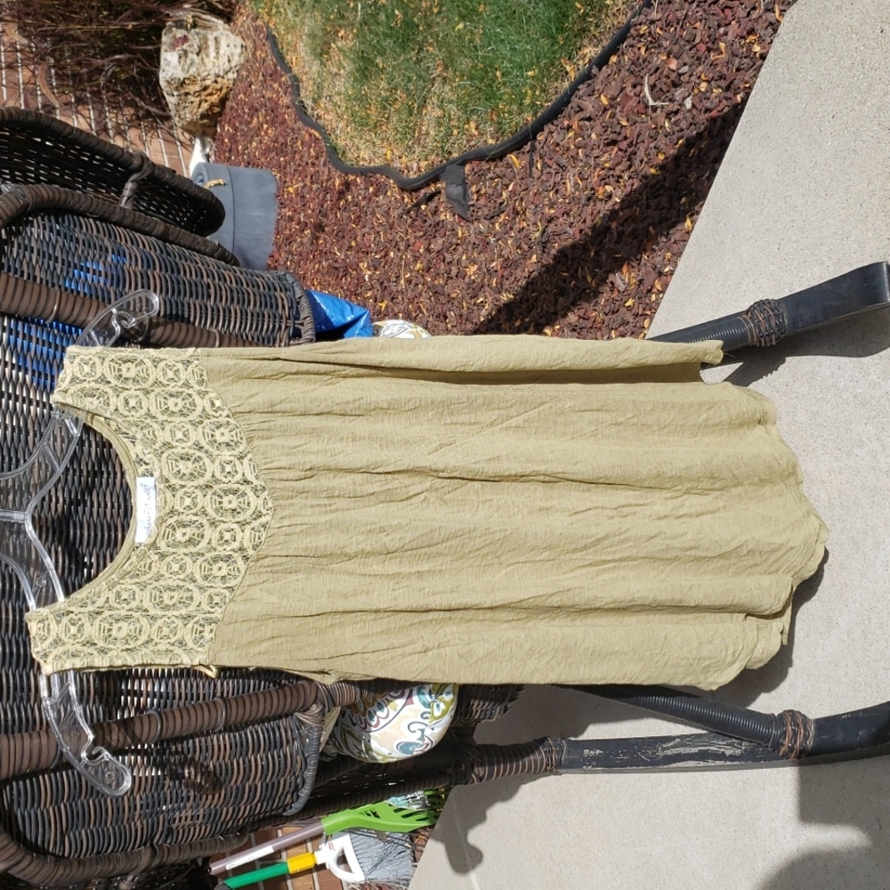 Lace tank shirt